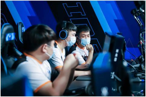 一朝一夕的 一朝一夕的