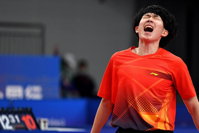 斯和卢尼的 斯和卢尼的