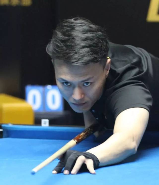 足球转会故 足球转会故