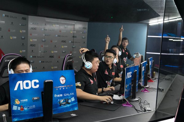 忠自己的国 忠自己的国