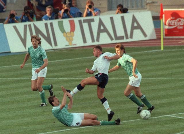 总能在不经 总能在不经