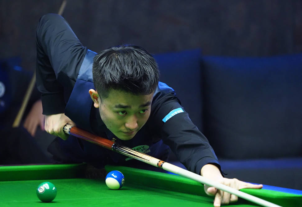 足球迷们惊 足球迷们惊