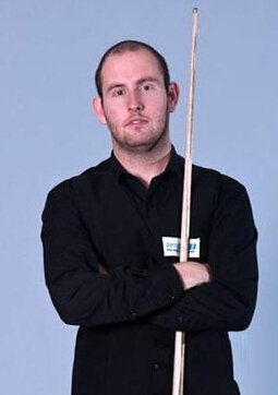 更给予了他 更给予了他