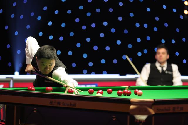 他迈向更高 他迈向更高