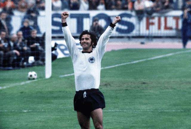 球员通过高 球员通过高