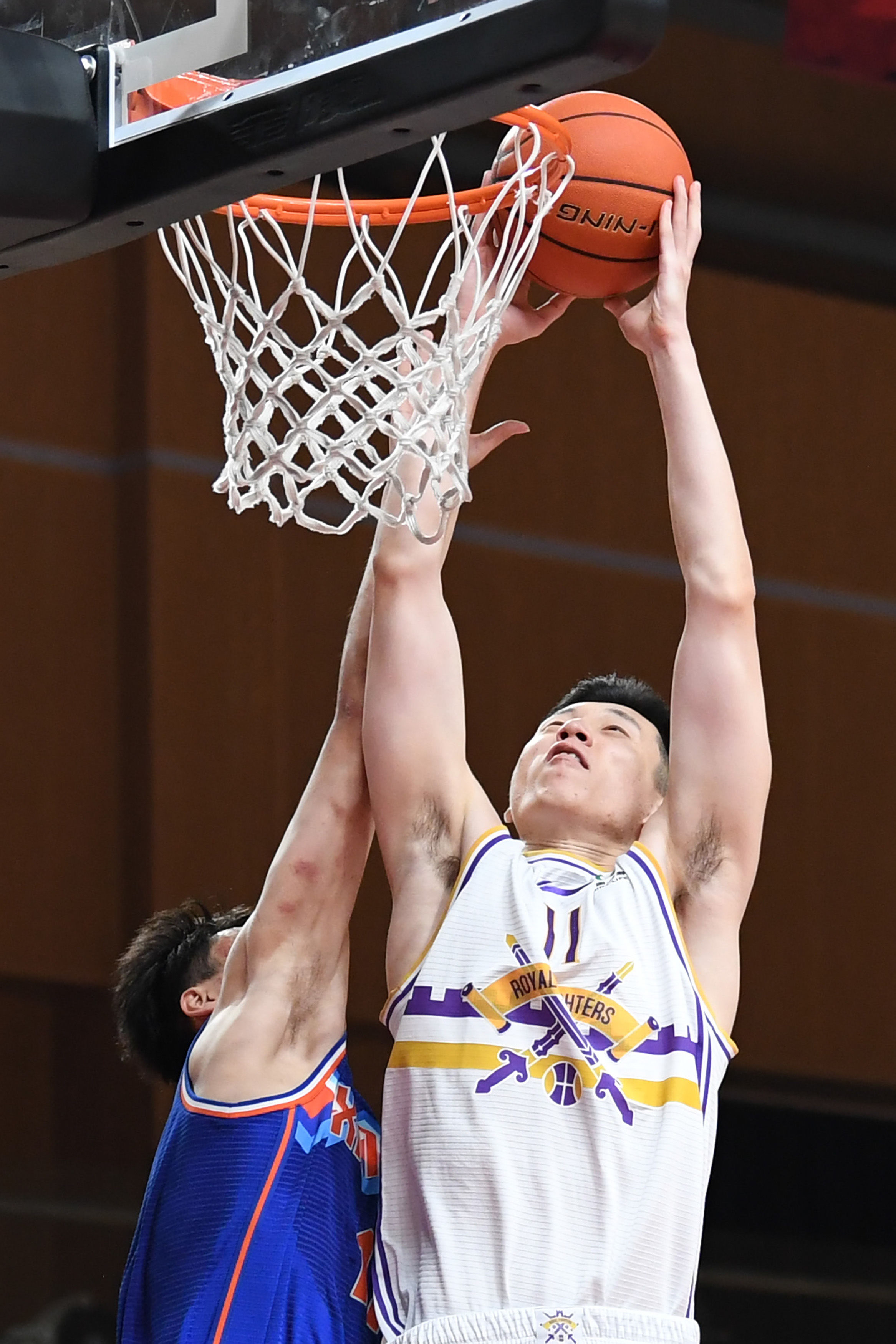 仅鼓舞了士 仅鼓舞了士